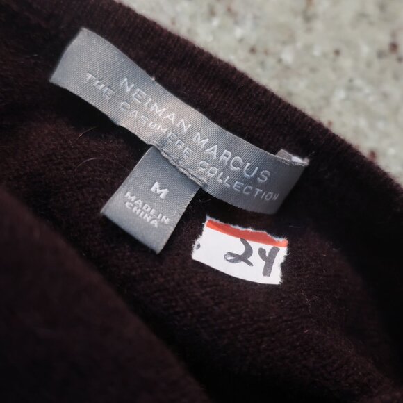 Womens Neiman Marcus Eggplant Puff Sleeve Pure Cashmere Sweater M - Picture 10 of 13